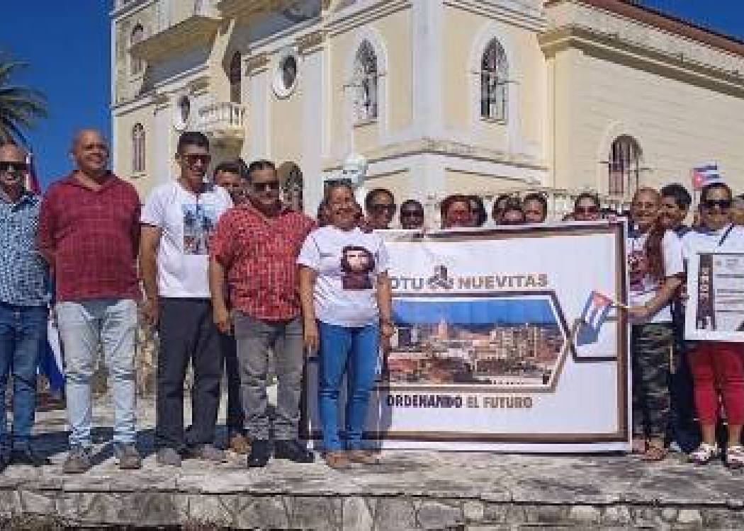 Trabajadores nueviteros rinden homenaje a José Martí (+ Post)