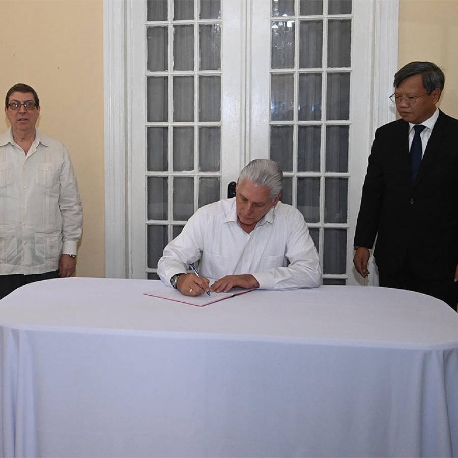 Expresa Díaz-Canel condolencias por deceso de expresidente vietnamita