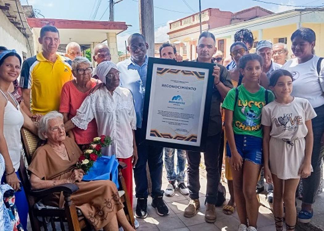 Celebró Radio Nuevitas su aniversario 86 (+ Posts)