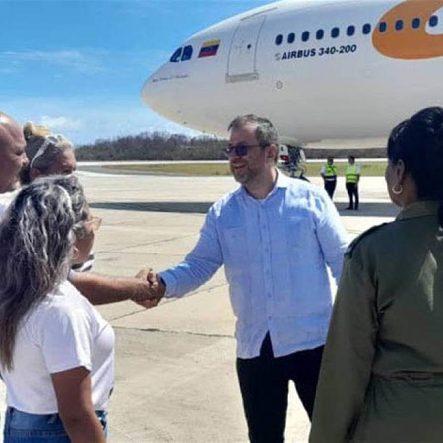 Llega a Cuba primer envío de ayuda humanitaria desde Venezuela