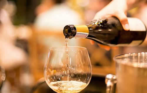 Holguin Opened its Doors to the National Wine Festival
