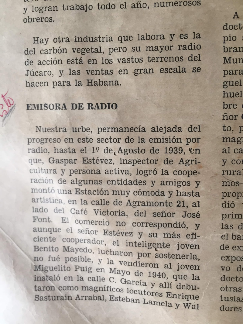 Libro de Guillermo Arrebola donde aparece que Radio Nuevitas comenzó a transmitir el 1ro de agosto de 1939. 