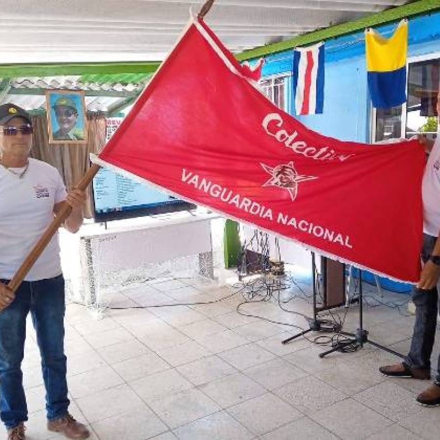 De fiesta proletarios de Astilleros del Oriente y Navegación Caribe de Nuevitas (+ Audio)