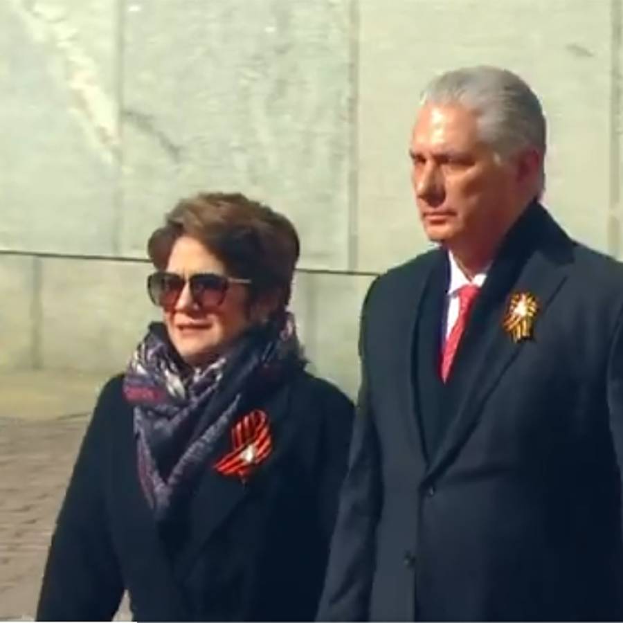 Presidente de Cuba asiste al desfile de la Victoria en Moscú