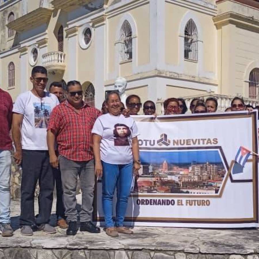 Trabajadores nueviteros rinden homenaje a José Martí (+ Post)