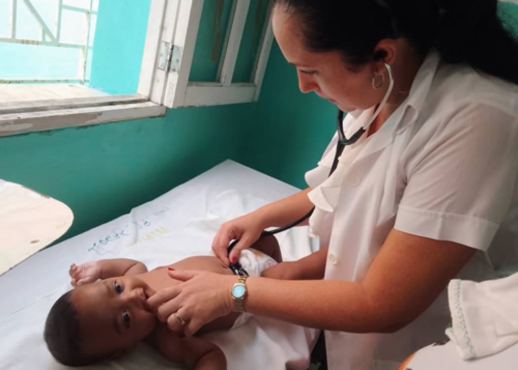 Atención especializada en pediatría y ginecología ofrecen en Nuevitas (+ Post)