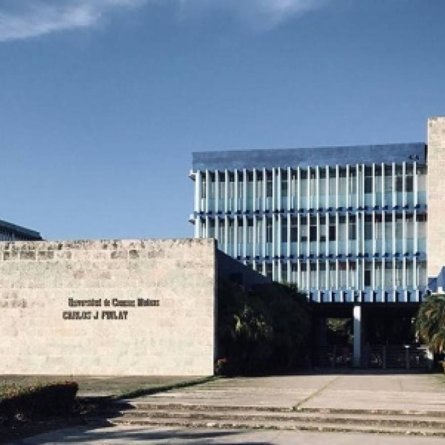 Abren nuevas oportunidades de superación para trabajadores de la salud pública cubana