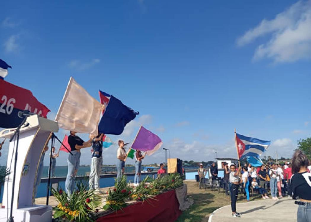 Nuevitas rinde homenaje a jóvenes del Centenario y líderes de la Revolución cubana (+ Posts)