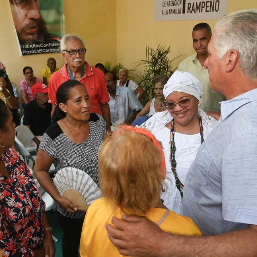 Inauguró Díaz-Canel local gastronómico para personas vulnerables