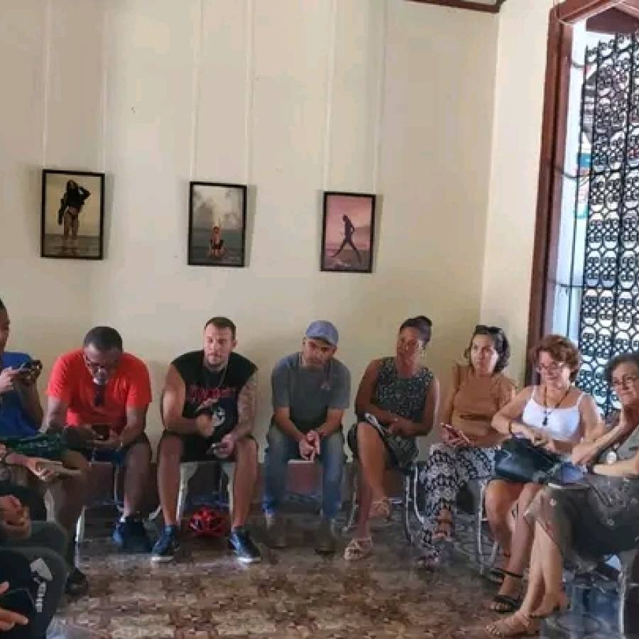 Dedican peña literatura a proyecto Aires de Bahía, de Nuevitas