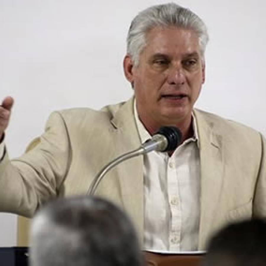 Insta Díaz-Canel a priorizar recuperación tras embate de Melissa