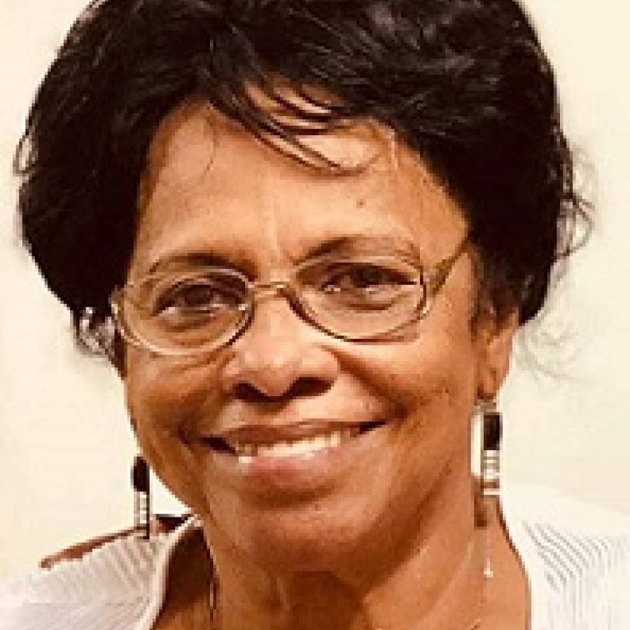 Mercedes Herrera Quesada: cinco décadas de vocación y entrega a la Enfermería