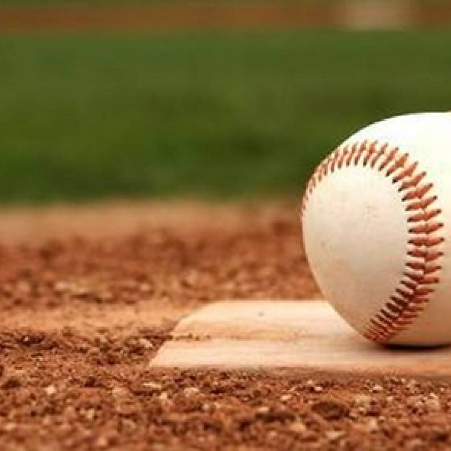 Afirma director de Camagüey que no regalará nada en béisbol cubano