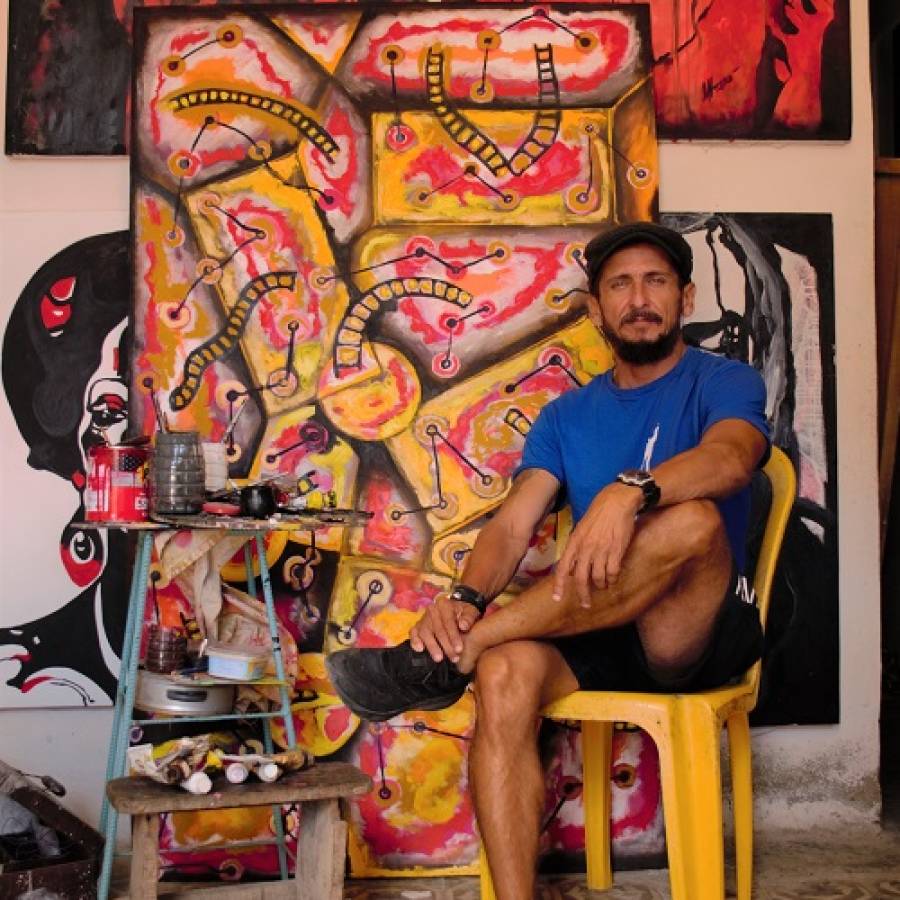 Oscar Silva, entre la intensidad del color y la precisión de la realidad