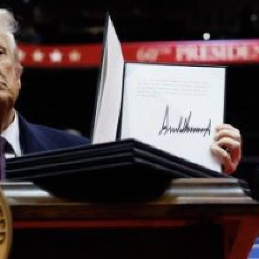 Trump afirma que no habrá acuerdo con Irán, salvo una rendición incondicional