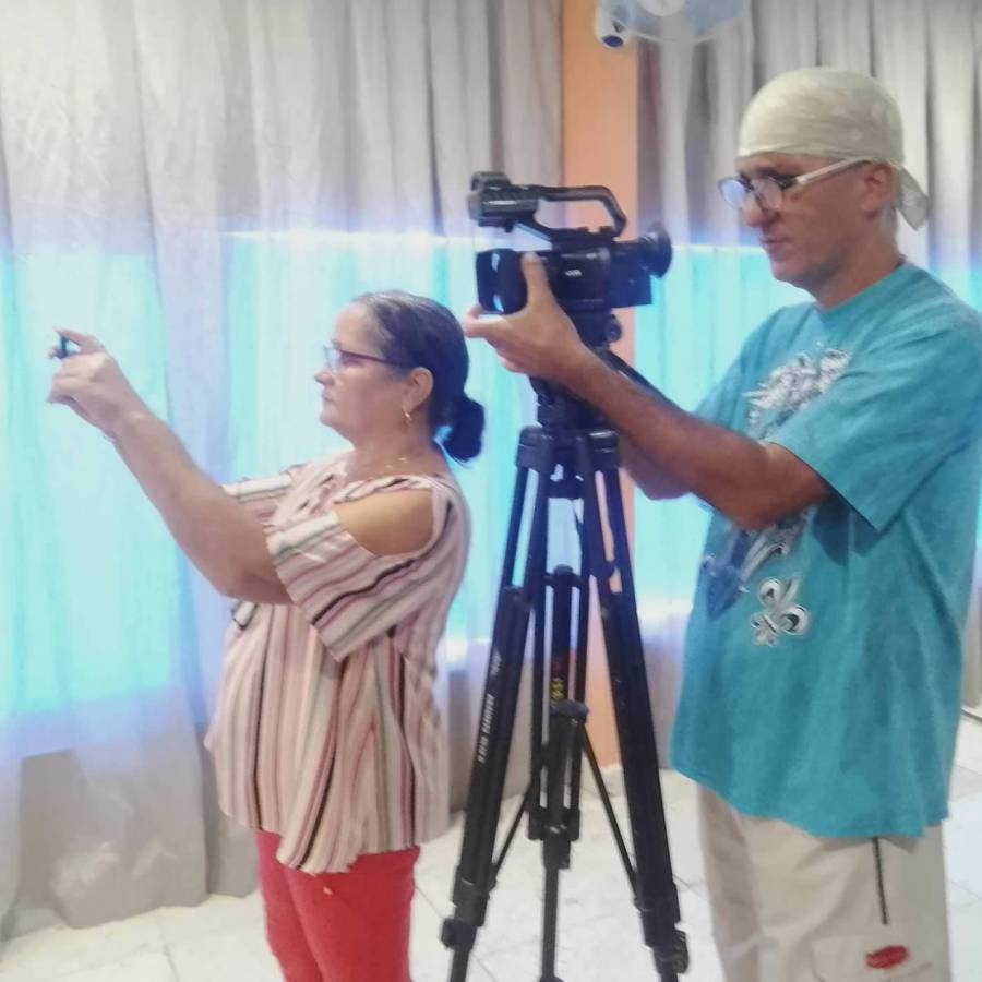 Periodismo: digno y honroso encargo social (+ Video)