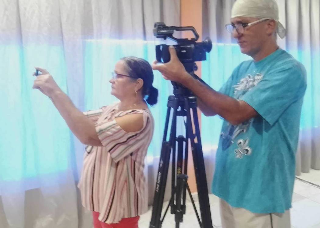 Periodismo, digno y honroso encargo social (+ Video)