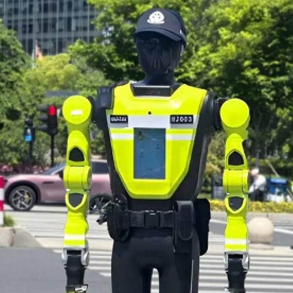 China tiene su robot policía