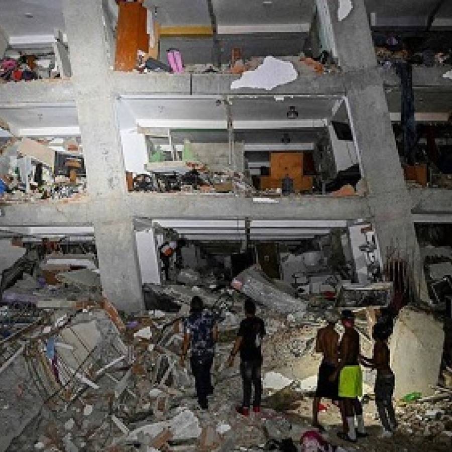 Venezuela recobra la calma tras sismos y aumentan muertos y heridos