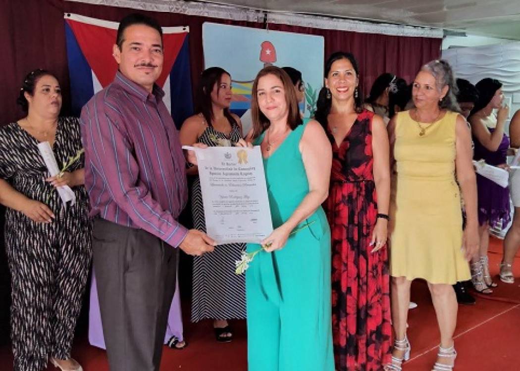 En Nuevitas nuevos profesionales aportarán a la sociedad