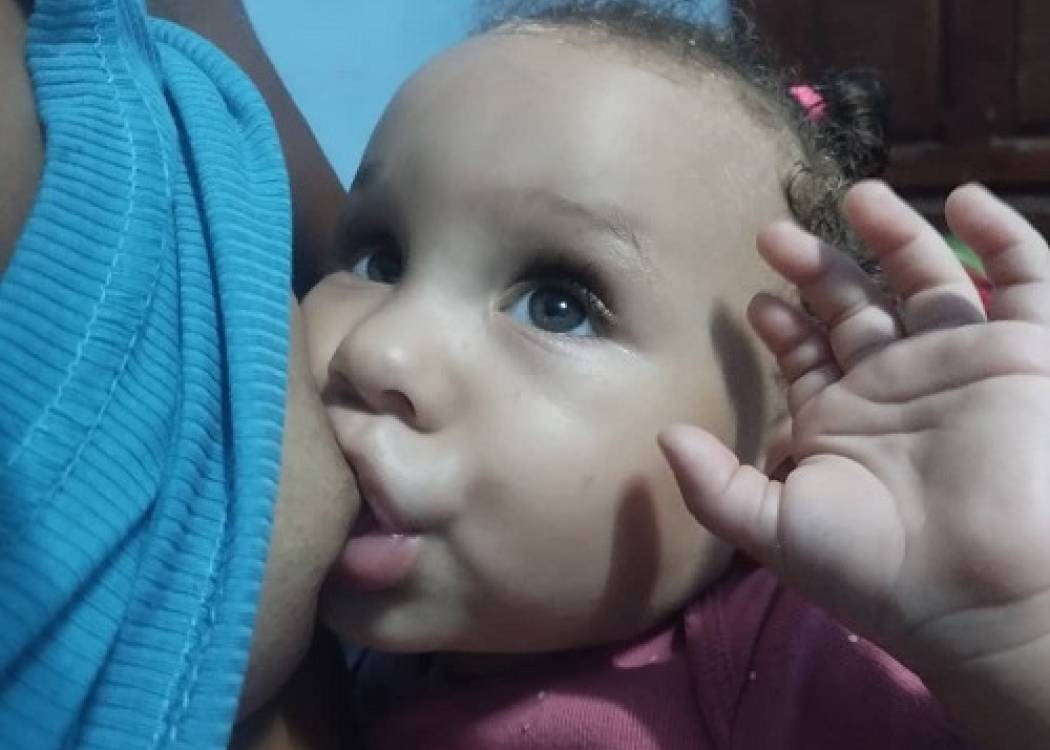 Un superpoder natural: ciencia y amor en cada gota de leche materna (+ Videos, Posts y Audio)