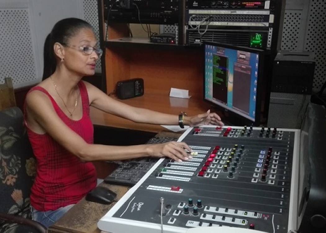 Maidelín Sierra: 30 años haciendo radio (+ Audio)