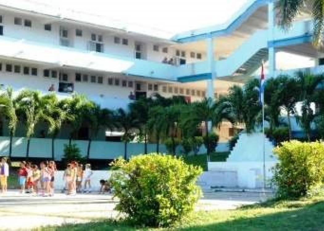 Un recorrido por las escuelas primarias de Nuevitas (+ Fotos y Audios)