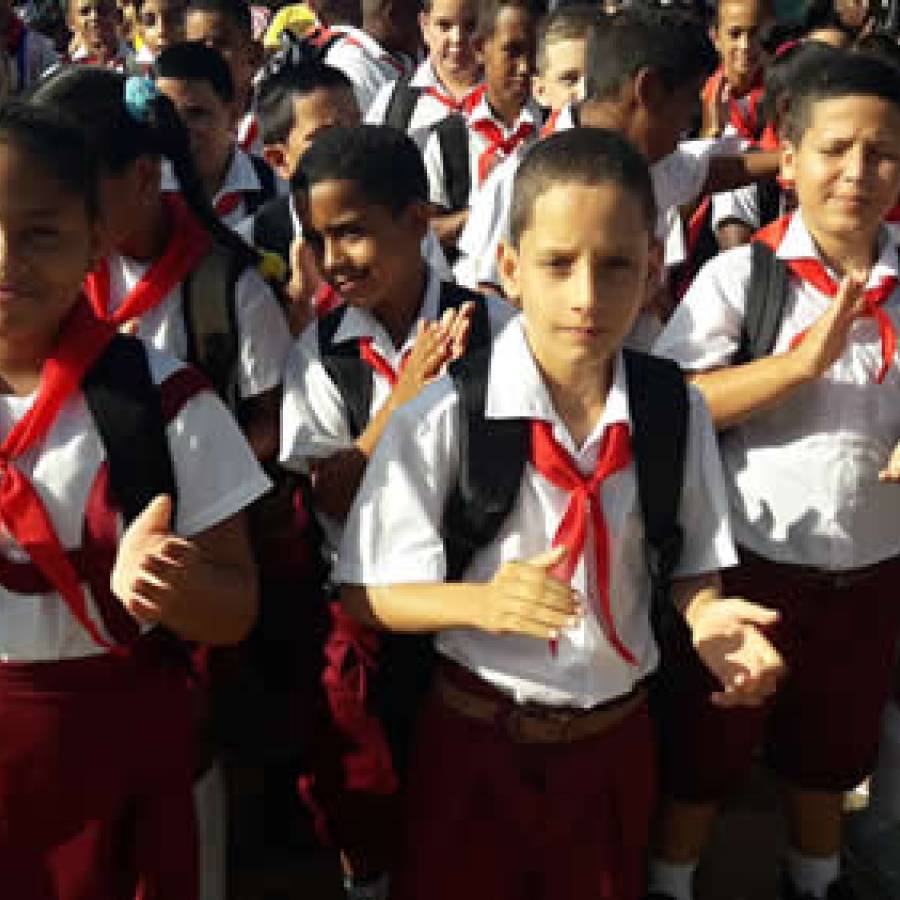 Cuba inicia curso escolar pese a bloqueo recrudecido
