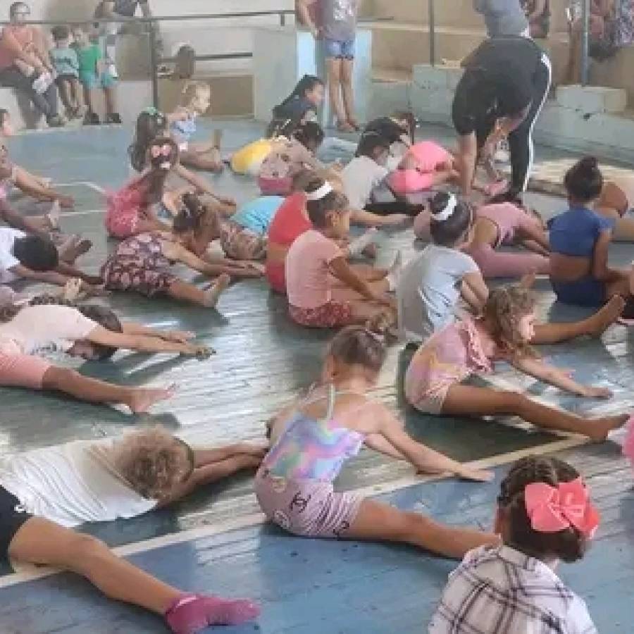 La gimnasia rítmica abre puertas en Nuevitas
