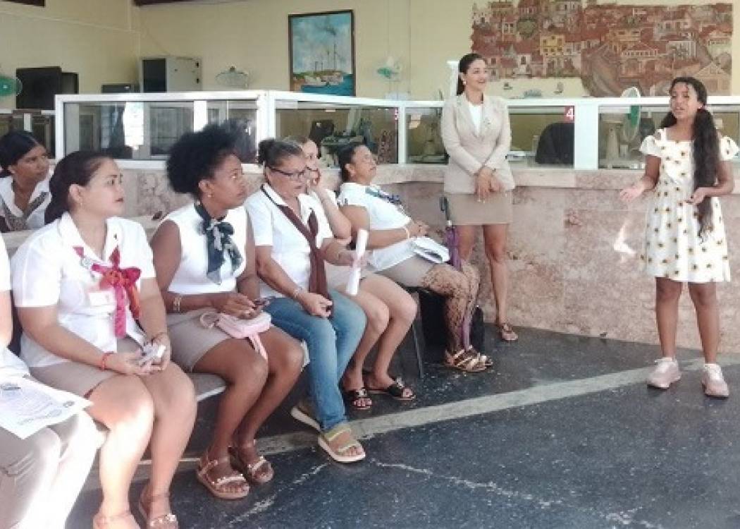 Celebran su día trabajadores bancarios de Nuevitas (+ Post)